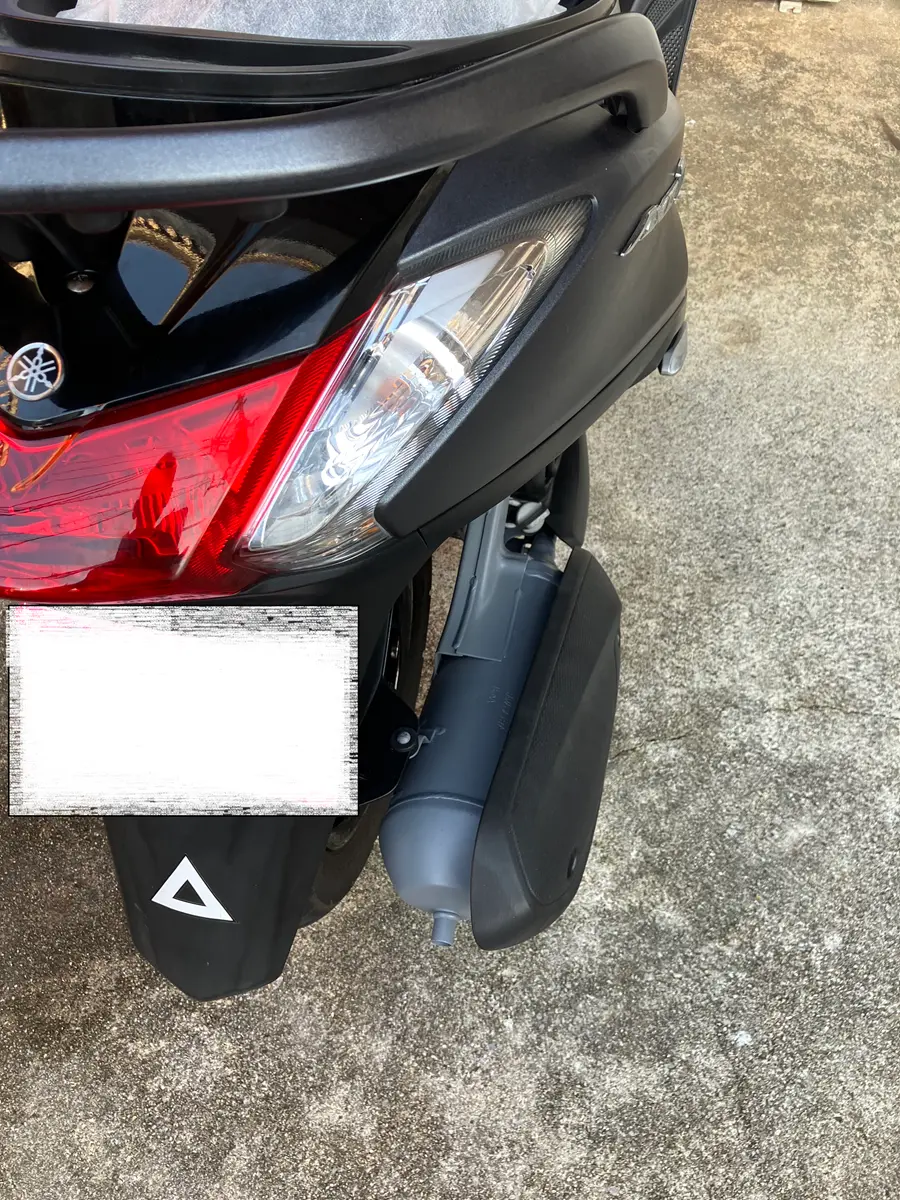 AXISZ 錆びたマフラー塗装してみた